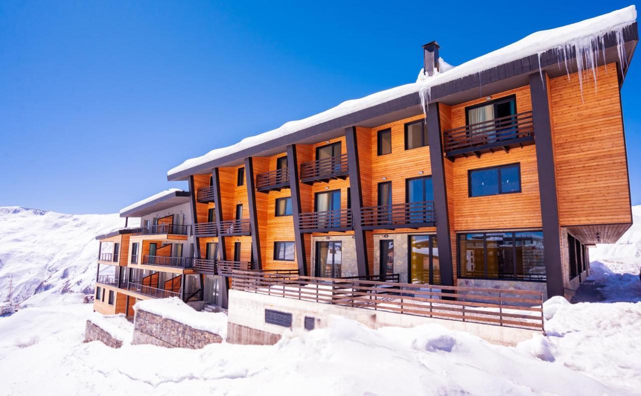 Cozy 2 Bedroom Apartment In The Gudauri Centre - Ski In/ Ski Out المظهر الخارجي الصورة
